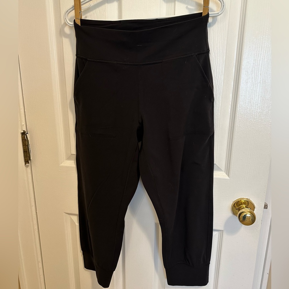 Lululemon Align Jogger Crop, Black, EUC